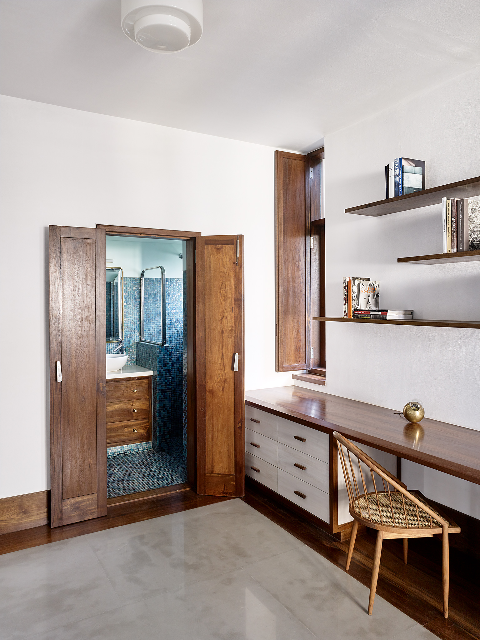 E17618 Alpa 064114 SCREEN